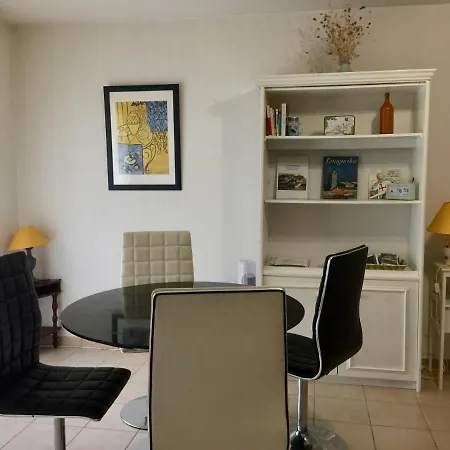 Les Capucins 아파트